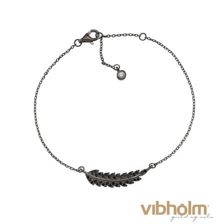 Joanli Nor Feather armbånd i sort rhodineret sølv med fjer og zirkonia 845 048-2
